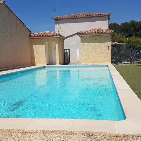 D'hotes Chalet Des Oliviers B&B *