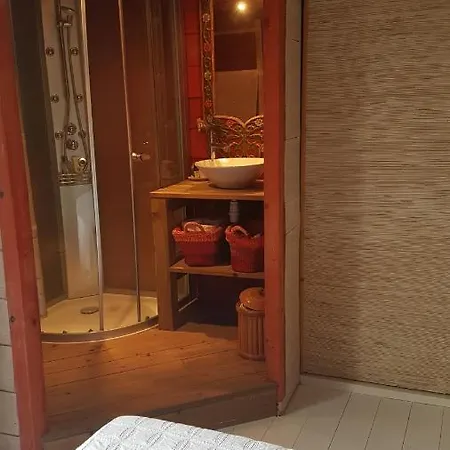 D'hotes Chalet Des Oliviers * Bezouce